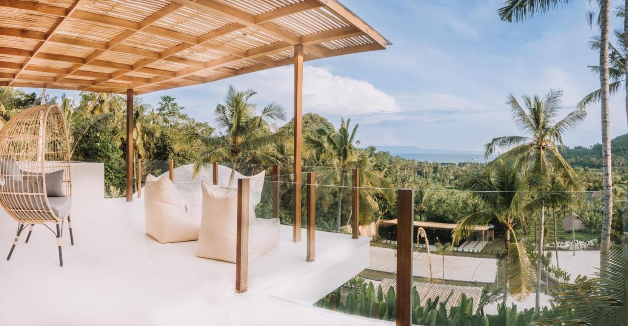 Hotel Neano Escape Manggis Exterior foto The view from the rooftop